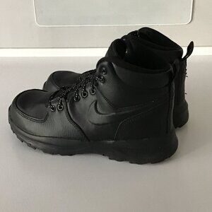 Nike Manoa LTR Big Kids' 5Y / Women 6.5 Boots